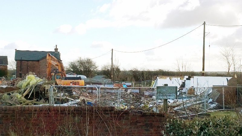 708-The Warsop Vale.jpg - 708-The Warsop Vale School is now demolished.